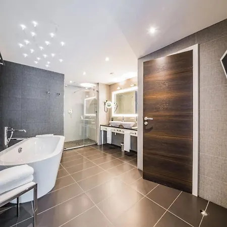 Hotel Le Boutique & 4*