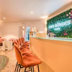 Le Boutique &