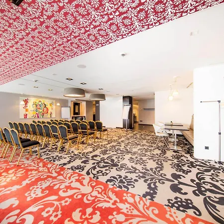 Le Boutique & Hotel