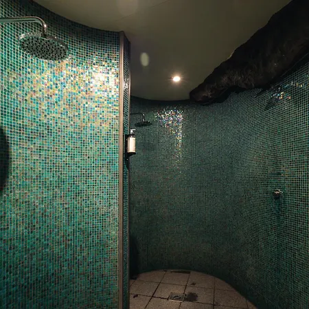 Le Boutique & Hotel
