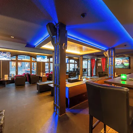 Hotel Le Boutique & 4*