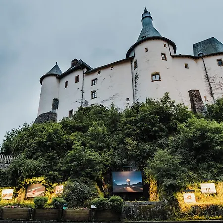 Le Boutique & קלרבו