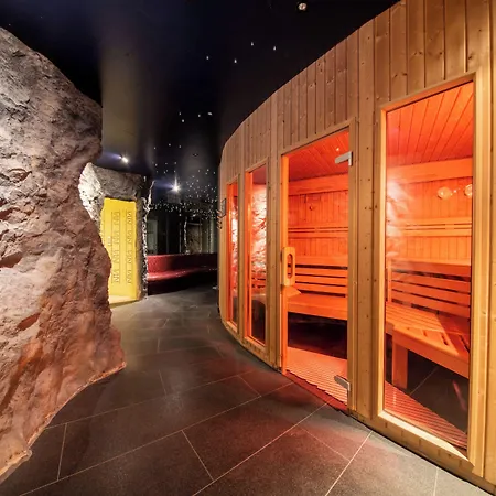 Hotel Le Boutique & 4*